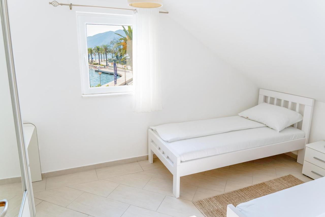Seafront Apartments Τίβατ Εξωτερικό φωτογραφία