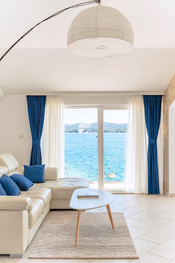 Seafront Apartments Τίβατ Εξωτερικό φωτογραφία